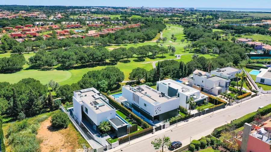 Zakup nieruchomości z basenem: luksusowa inwestycja 3 Zakup nieruchomości z basenem: luksusowa inwestycja