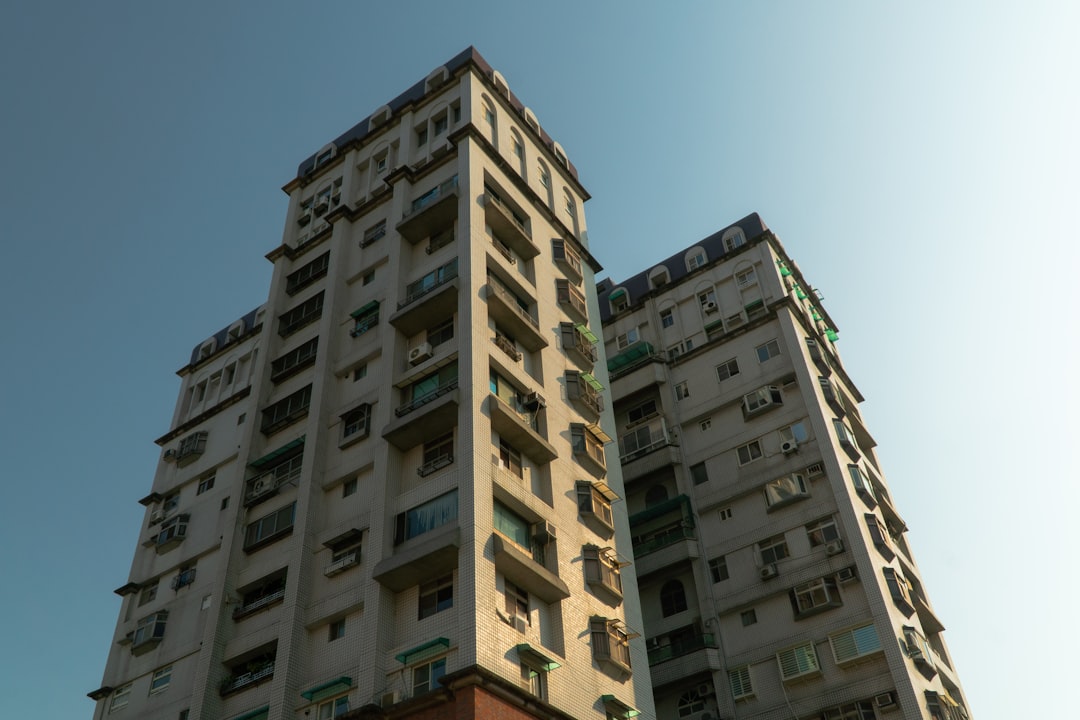 Sprzedaż mieszkań w stanie deweloperskim – porady dla właścicieli 1 Photo apartments for sale in developer standard
