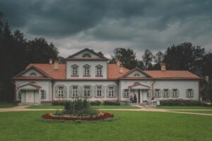 Odkupimy Nieruchomość 32 Photo energooszczędny house